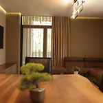 Skopjelux Apartmán *
