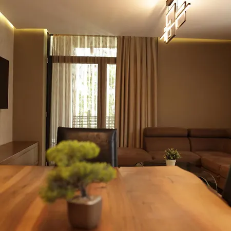 Skopjelux Apartamento *