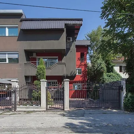 Skopjelux Apartamento *