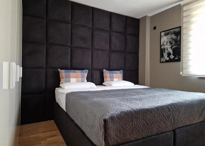 Skopjelux Apartment *